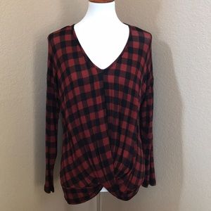 Bobeau Twist Hem Top